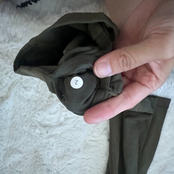 Lululemon All the Right Places - Picture 2 of 2